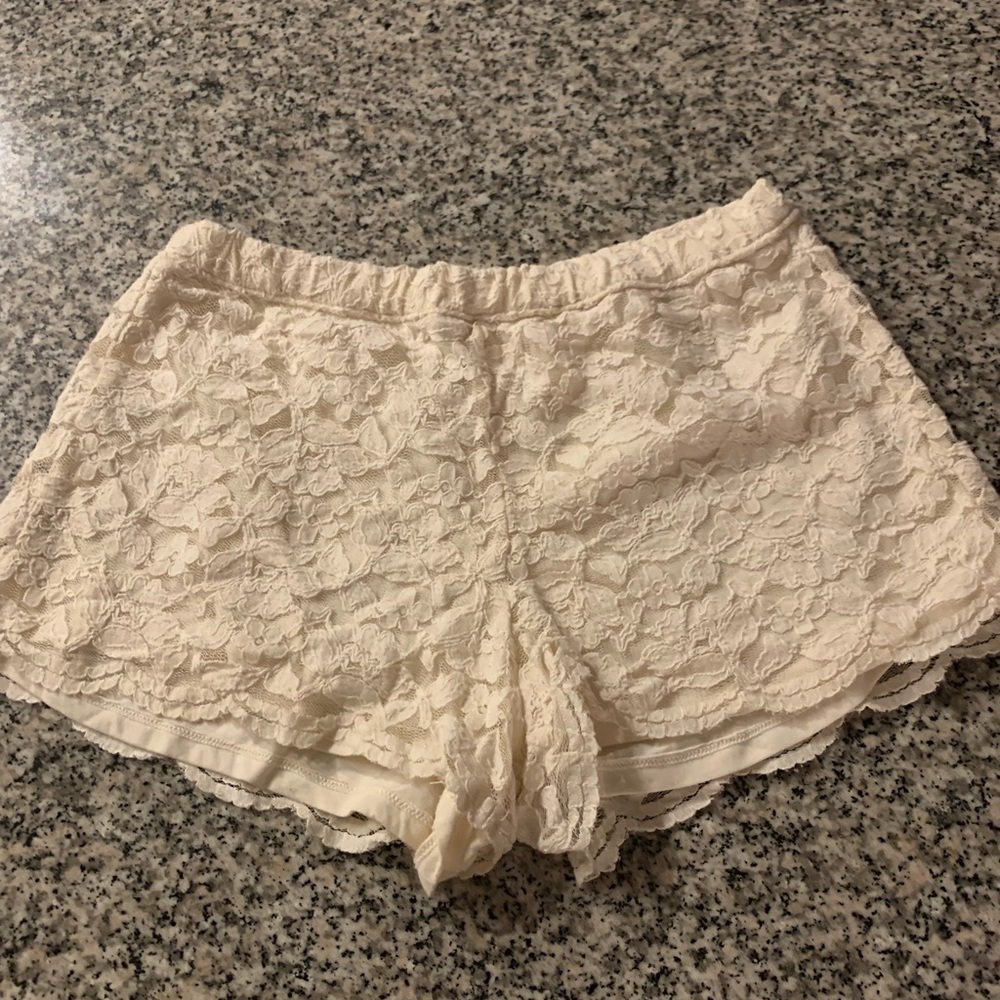 Cream lace shorts